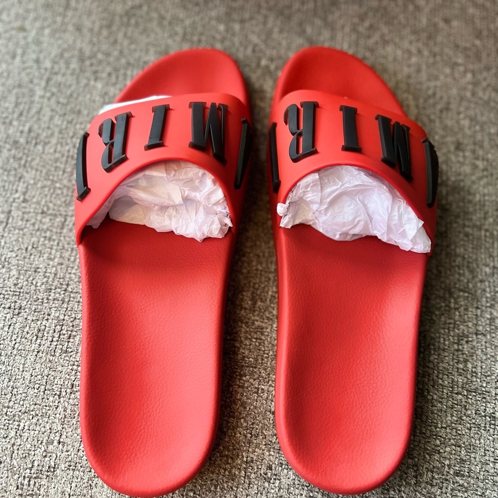Amiri Slides - Picture 2 of 5